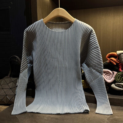 Niche Design Women's Tops New Autumn Casual Classy Elegant Simple Solid Color O-Neck Long-Sleeved Polyester Anti-pilling Tops