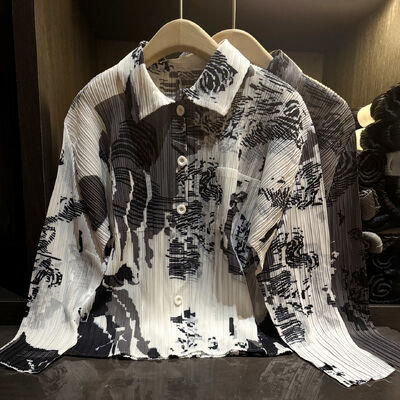 Small niche design, dyed printed pleated shirt, women's autumn fashion temperament, versatile casual loose top