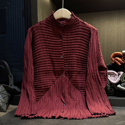 Splicing single breasted cardigan shirt for women in autumn, new style with irregular folds, versatile top