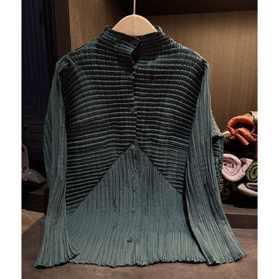 Splicing single breasted cardigan shirt for women in autumn, new style with irregular folds, versatile top