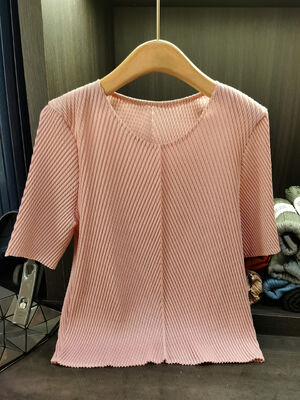 High-End Women's Elegant Dragon Scale Pleated T-Shirt Solid Color Short Sleeve Summer New Versatile Knitted Anti-Pilling