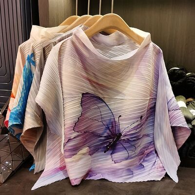 Irregular pleated top with design sense, women's new style, loose fit, plus size, fashionable printed t-shirt