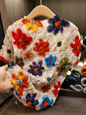 High-End Women's Summer Top Elegant Embroidered Three-Dimensional Floral Stylish Loose Round-Neck Short-Sleeve Polyester Knit