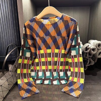 Small niche design, grid print, contrasting color round neck T-shirt, autumn new style, casual loose fit, pleated top