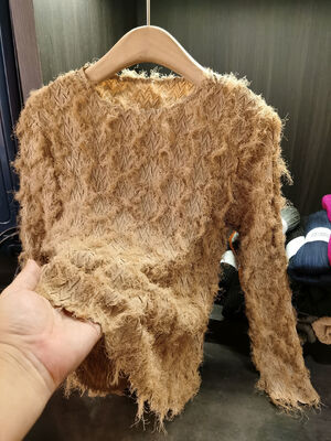 High end pleated solid color round neck long sleeved loose fit, stylish slimming T-shirt top