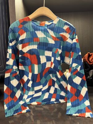 Autumn Women's Cross-Border Niche Geometric Print Top Neck T-Shirt Bat Wing Sleeves Made Versatile Polyester Knitted New Casual