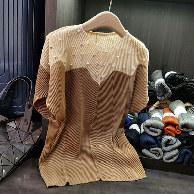 Women's High-End Dragon Scale Pleated Top Spring Summer T-Shirt Contrast Beaded Neck Slimming Casual Short Sleeve Loose Solid