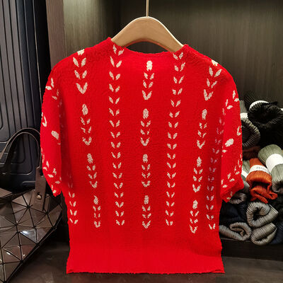 Eco-Friendly Polyester Soft Comfortable Striped Print Short Sleeve T-Shirt Elegant Simple Loose Casual Solid Color for Spring