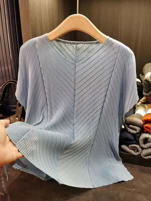 Women's Elegant Stylish New Spring Summer Solid Casual Knitted T-Shirt Short-Sleeved All-Match Loose Slimming Top Thin Pleated