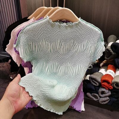 Women's Summer Round Neck T-Shirt Simple Fashionable Retro Pleated Top Comfortable Loose Fit Vintage Casual Style Solid Color