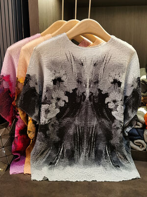 Niche Design Sense Heavy Industry Summer Women's New Neck Bat Sleeve T-shirt Ink Printed Jersey Short Casual Bat Wing Sleeves