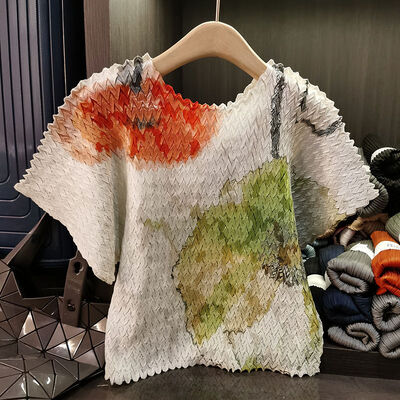 Women's High-End Summer Short-Sleeved T-Shirt Corrugated Design Jacquard Pleated Loose Top Anti-Pilling Knitted Fabric