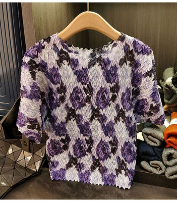 Women's Summer Casual Loose Fit Top with Niche Design Sense Round Neck Print Knitted Anti-Pilling Fabric T-Shirts