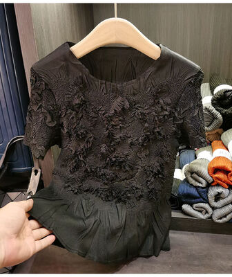 Heavy Industry Handmade Loose-Fitting Summer T-Shirt Piled Flowers Ruffled Crewneck Casual Style Solid Polyester Simple Front