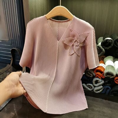 Women's High-End Summer Pleated Top 3D Floral Design Versatile Loose Dragon Scale Pleated T-Shirt for Commuting Size XS Crop