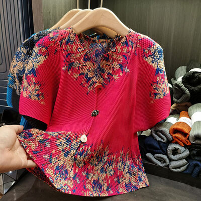 Printing High-End Women's Spring Summer Top Dragon Scale Pleated Three-Button Printed Elegant Loose Casual T-Shirt Knitted Fabric