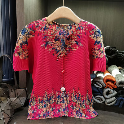 Printing High-End Women's Spring Summer Top Dragon Scale Pleated Three-Button Printed Elegant Loose Casual T-Shirt Knitted Fabric