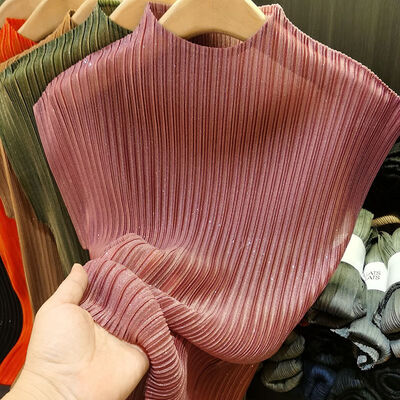 Versatile Slimming Bright Pink Pleated T-Shirt for Women Spring Summer Casual Style Loose Fit Knitted Top with Solid Pattern