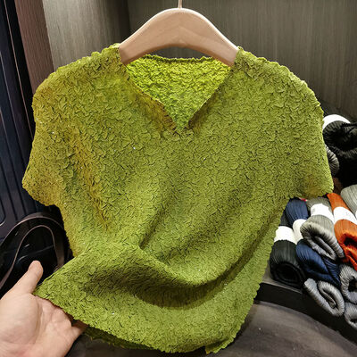 Texture Hand Kneaded Pleated V-neck Top for Women's Summer New Versatile Solid Color Short Sleeved Top
