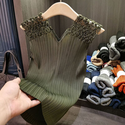 Women's Summer V-Neck Hollow Top Versatile Pleated Sleeveless Vest T-Shirt Solid Color New Style Knitted Fabric Digital