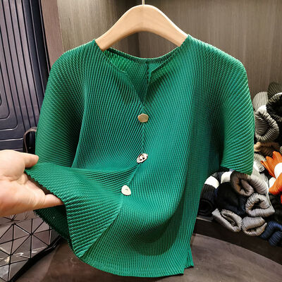 High-End Women's T-Shirt for Spring Summer Elegant V-Neck Button Decorated Loose Fit Solid Color Dragon Scale Pleated