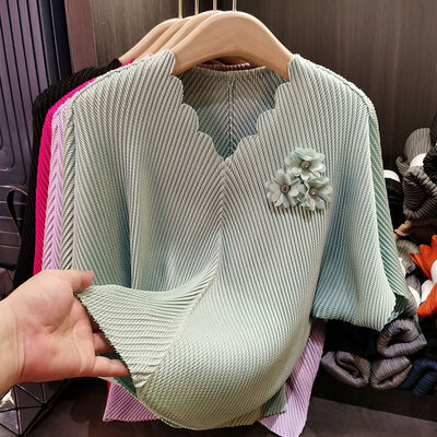 Niche Design Women's Elegant V-Neck Floral T-Shirt for Spring Summer Loose Casual Woven Fabric Digital Printing Solid