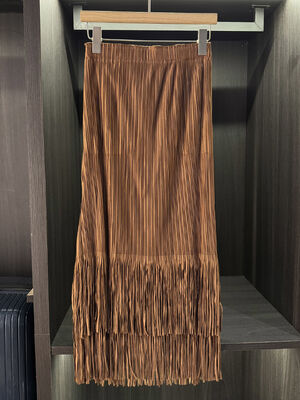 High-end Autumn Velvet Solid Color Casual Versatile Slimming Midi Skirt for Women 100% Polyester