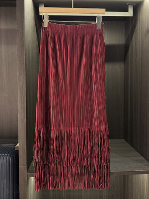 High-end Autumn Velvet Solid Color Casual Versatile Slimming Midi Skirt for Women 100% Polyester