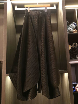 High-End Women's Casual Elegant Versatile Slimming Loose Pleated Wide-Leg Skirt Pants Solid Color Irregular Elastic High