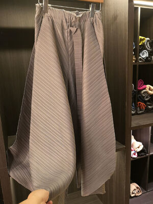 High-End Women's Casual Elegant Versatile Slimming Loose Pleated Wide-Leg Skirt Pants Solid Color Irregular Elastic High