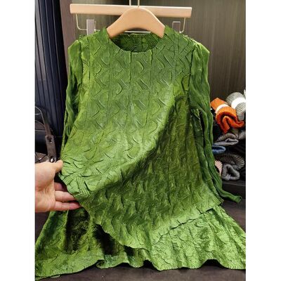 Luxury Three Houses Fashion Solid Color Folded Two Piece Set for Women