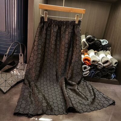 Elegant  Two-Piece Summer Suit Casual Pure Color Short-Sleeved T-Shirt and Elastic Waist Pleated Mid-Length Skirt