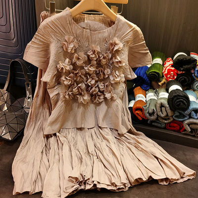 Handmade High-End Floral Two-Piece Set for Women Long Neck Short Sleeve Top Flared Skirt Casual Style for Spring/Summer Fashion