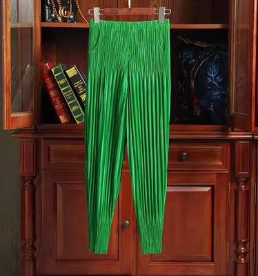 Factory Direct Selling Cheap Price New Design Fashion Pleated Polyester Pants