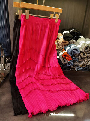 2025 Vintage High Waist Skirt for Women High End Breathable Elastic Slimming Versatile Solid Color Natural Wrinkle Splicing