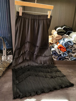 2025 Vintage High Waist Skirt for Women High End Breathable Elastic Slimming Versatile Solid Color Natural Wrinkle Splicing