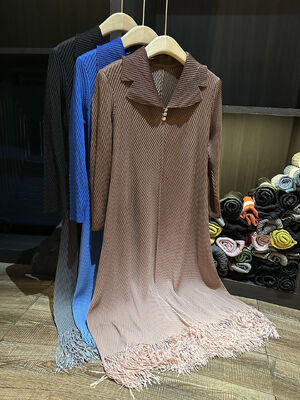 Autumn New Style High-End Dragon Scale Pleated Tassel Dress Plus Size Batwing Sleeve Elegant Floor-Length Casual Style Solid