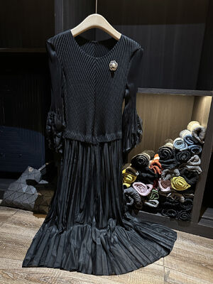 2025 Spring Summer Collection Women's High Waist Slimming Long Midi Skirt Solid Color Pleated A-Line Casual Mid-Length Office