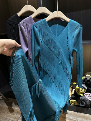 Autumn New High-End Elegant Solid Color V-Neck Ruched Tassel Dress for Women Casual Mid-Length Satin Versatile and Slimming