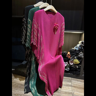 Autumn Casual Mid-Length Dress Batwing Sleeve High-End Gold Stamping Dragon Scale Pleated V-Neck Loose Plus Size Satin Fabric