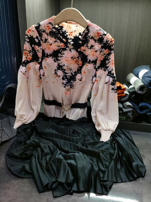 Autumn New Chinese-Style Retro Printed Pleated Patchwork Dress Vintage Style Lantern Sleeves Natural Waist-Cinching Woven Dress