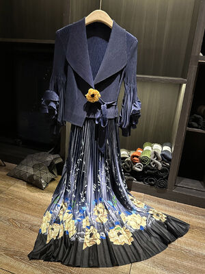 High-End Pleated Plus-Size Floral Printed Long Skirt Elegant French-Style Age-Reducing Dress for Women