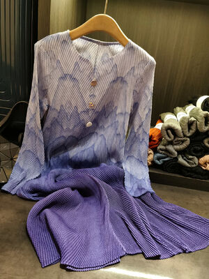 Women's Elegant Dragon Scale Pattern Dress Long Floor-Length A-Line Skirt with Gradient Colors Casual Style