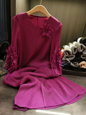 Autumn New Casual Plus Size Dress Elegant High Elasticity Fish Scale Pleated Belt Three-Dimensional Flower Lace Straight