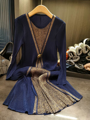 Autumn New Fashion Plus Size Women's Dress Elegant National Pleated  Two-Piece Loose Slimming Long Sleeve Casual Solid