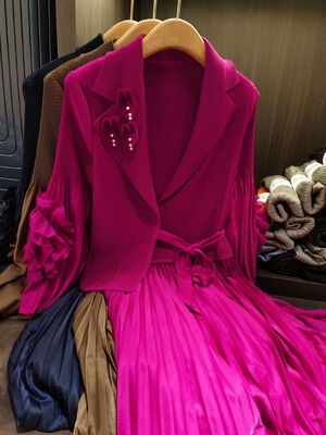 Women's Elegant Solid Color Pleated Dress with Thin Strap New Beaded Three-Dimensional Decorative Skirt for Autumn