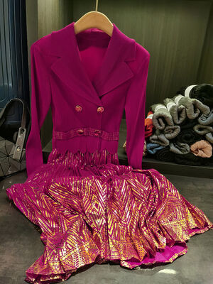 Autumn Chic Elegant Gold-Printed Two-Piece Pleated Waist-Cinching Suit Long-Sleeve Collar Dress New Style Floor-Length Casual