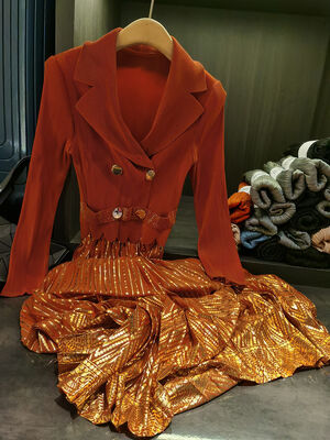 Autumn Chic Elegant Gold-Printed Two-Piece Pleated Waist-Cinching Suit Long-Sleeve Collar Dress New Style Floor-Length Casual