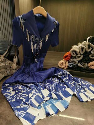 European American Elegant Mid-Length Dress New Style Floral Printed Suit Collar Pleated Waist Slimming Short Sleeve Versatile