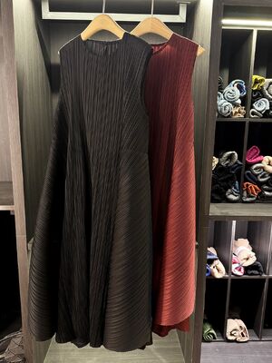 High Quality Summer New Casual Mid-Length Knee-Length Skirt Pure Color Neck Sleeveless Pleated Versatile Loose Version Chiffon